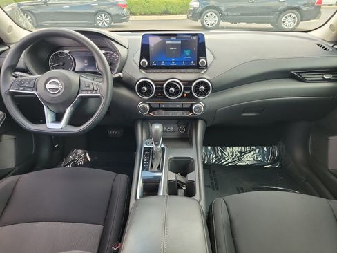 Certified 2024 Nissan Sentra SV FWD image 9