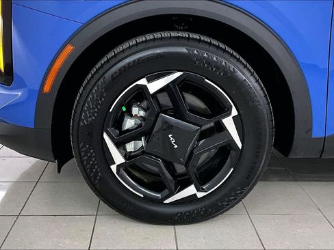 Used 2026 Kia Sportage EX w/ EX Panorama Roof Package image 34