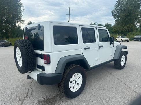 Used 2015 Jeep Wrangler Unlimited Sport AWD/4WD image 3
