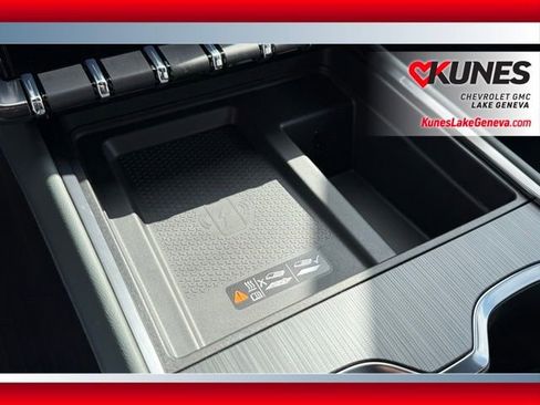 New 2026 GMC Acadia AT4 w/ Luxury Package image 33