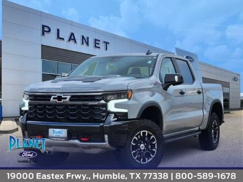 Used 2025 Chevrolet Silverado 1500 ZR2 w/ Technology Package AWD/4WD image 1