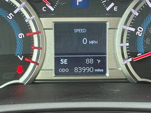 Used 2017 Toyota 4Runner SR5 AWD/4WD image 30