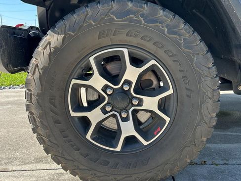 Used 2020 Jeep Wrangler Unlimited Rubicon AWD/4WD image 23