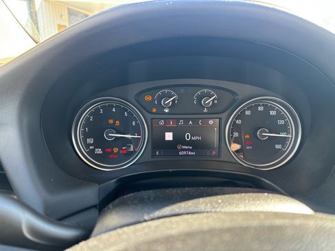 Used 2020 Buick Enclave Essence w/ Sound and Sites Package image 26