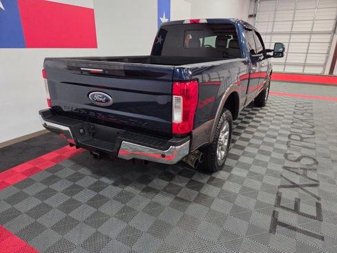 Used 2017 Ford F250 Lariat w/ Chrome Package image 19