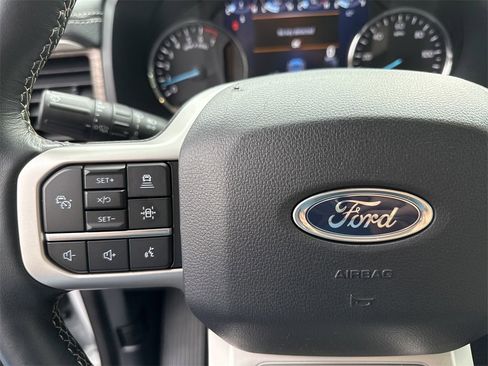 Used 2024 Ford Expedition Max Limited image 27