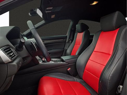 Used 2018 Honda Accord Sport image 11