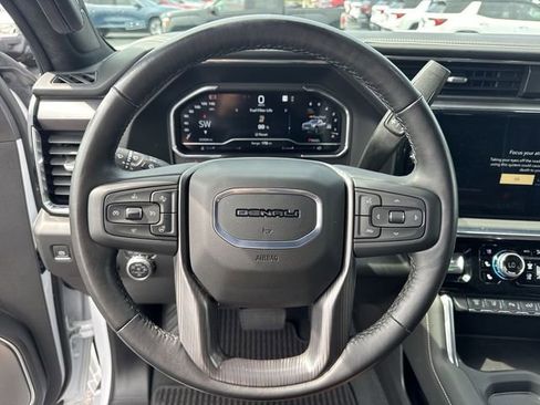 Used 2025 GMC Sierra 2500 Denali Ultimate w/ Max Trailering Package AWD/4WD image 17