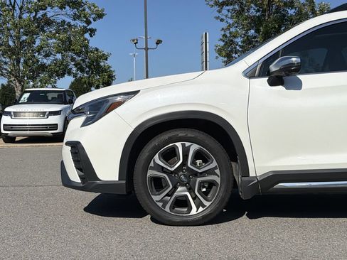 Used 2023 Subaru Ascent Limited w/ Technology Package AWD/4WD image 6