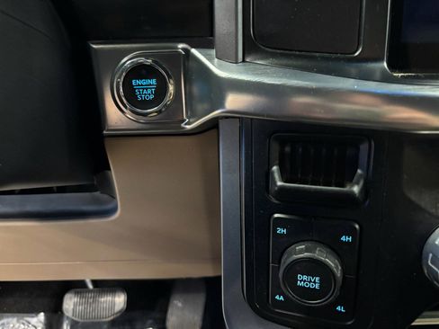 Certified 2023 Ford F150 Lariat image 30