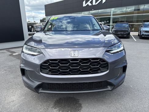 Used 2023 Honda HR-V LX image 9