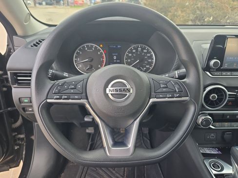 Used 2020 Nissan Sentra S image 10