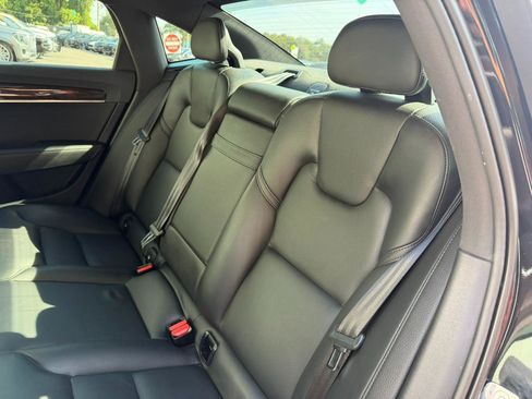 Used 2018 Volvo S90 T5 Momentum w/ Convenience Package FWD image 40