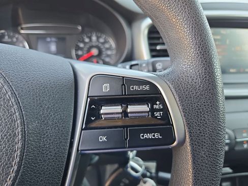 Used 2019 Kia Sorento FWD image 22