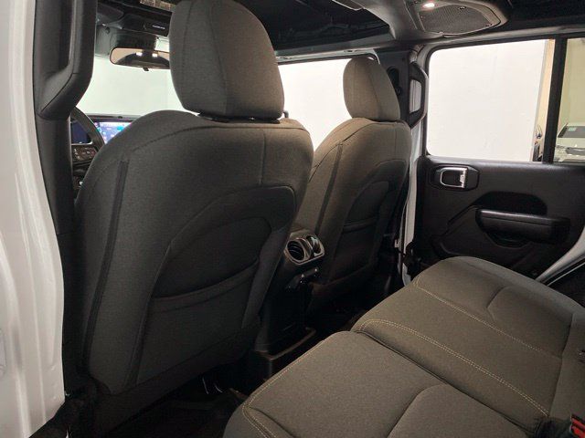 Used 2024 Jeep Wrangler Unlimited AWD/4WD image 68