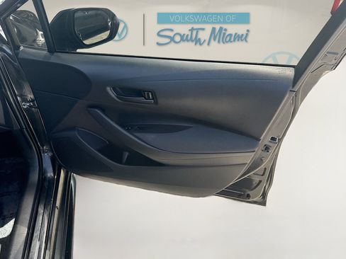 Used 2022 Toyota Corolla LE FWD image 32