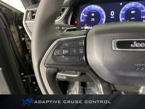Used 2024 Jeep Grand Cherokee Laredo w/ Luxury Tech Group I AWD/4WD image 22