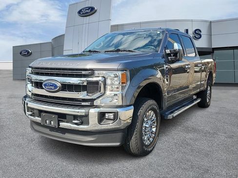 Used 2022 Ford F250 XLT w/ XLT Premium Package AWD/4WD image 3