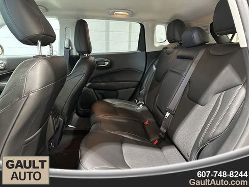 Used 2019 Jeep Compass Latitude image 15