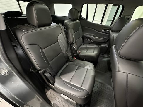 Certified 2023 GMC Acadia SLT w/ Elevation Edition image 20