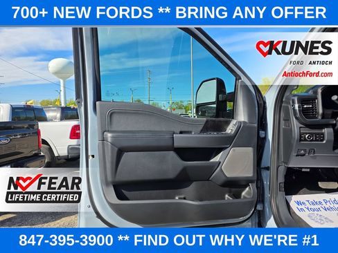 New 2026 Ford F250 Lariat w/ Black Appearance Package AWD/4WD image 32