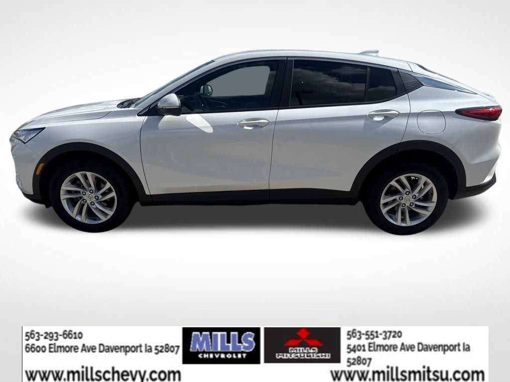 Used 2024 Buick Envista Preferred w/ Convenience I Package FWD image 2