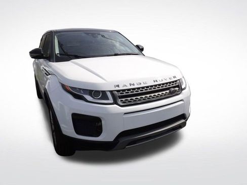 Used 2018 Land Rover Range Rover Evoque SE AWD/4WD image 3
