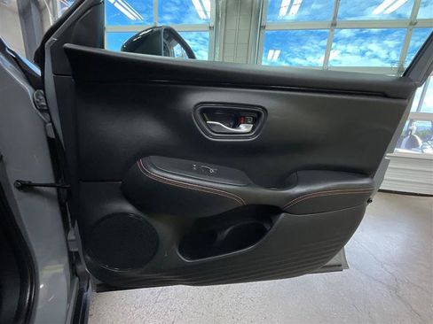 Used 2025 Honda HR-V Sport image 23