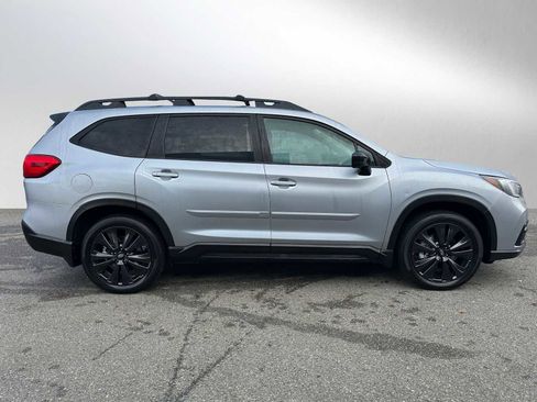 Used 2022 Subaru Ascent Onyx Edition image 2
