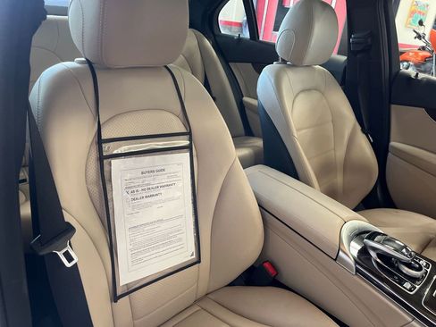 Used 2019 Mercedes-Benz C 300 4MATIC Sedan image 11