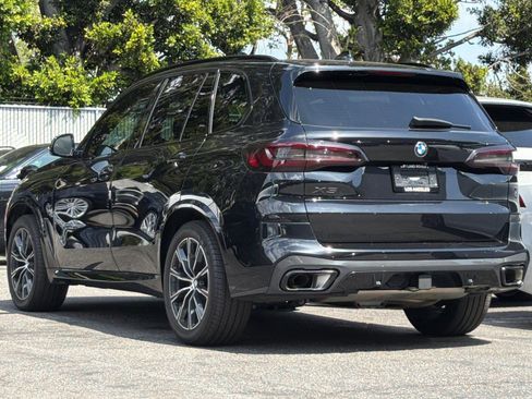 Used 2023 BMW X5 xDrive40i w/ M Sport Package AWD/4WD image 3