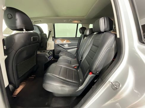 Used 2020 Mercedes-Benz GLS 450 4MATIC image 27