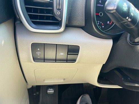Used 2020 Kia Sportage LX FWD image 29