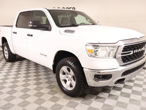 Used 2024 RAM 1500 Big Horn AWD/4WD image 1