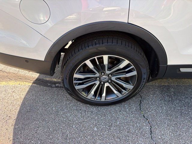 Used 2016 Ford Explorer Platinum AWD/4WD image 20