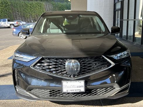 New 2026 Acura MDX SH-AWD image 2