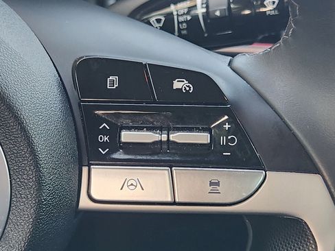 Used 2024 Hyundai Elantra SEL w/ Convenience Package FWD image 28