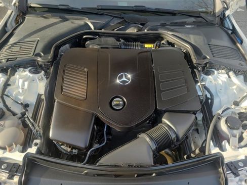 Used 2023 Mercedes-Benz C 300 4MATIC Sedan image 9