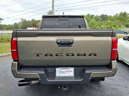 Used 2023 Toyota Tacoma TRD Off-Road w/ Technology Package RWD image 2