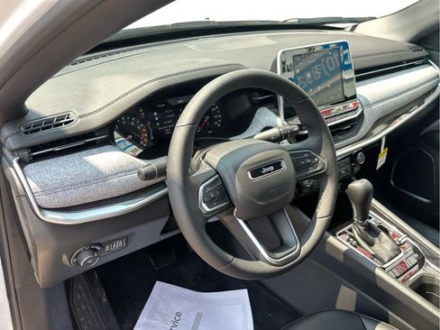 New 2025 Jeep Compass Latitude w/ Convenience Group image 45