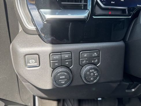New 2026 Chevrolet Silverado 1500 LT Trail Boss w/ LT Trail Boss Premium Package AWD/4WD image 22