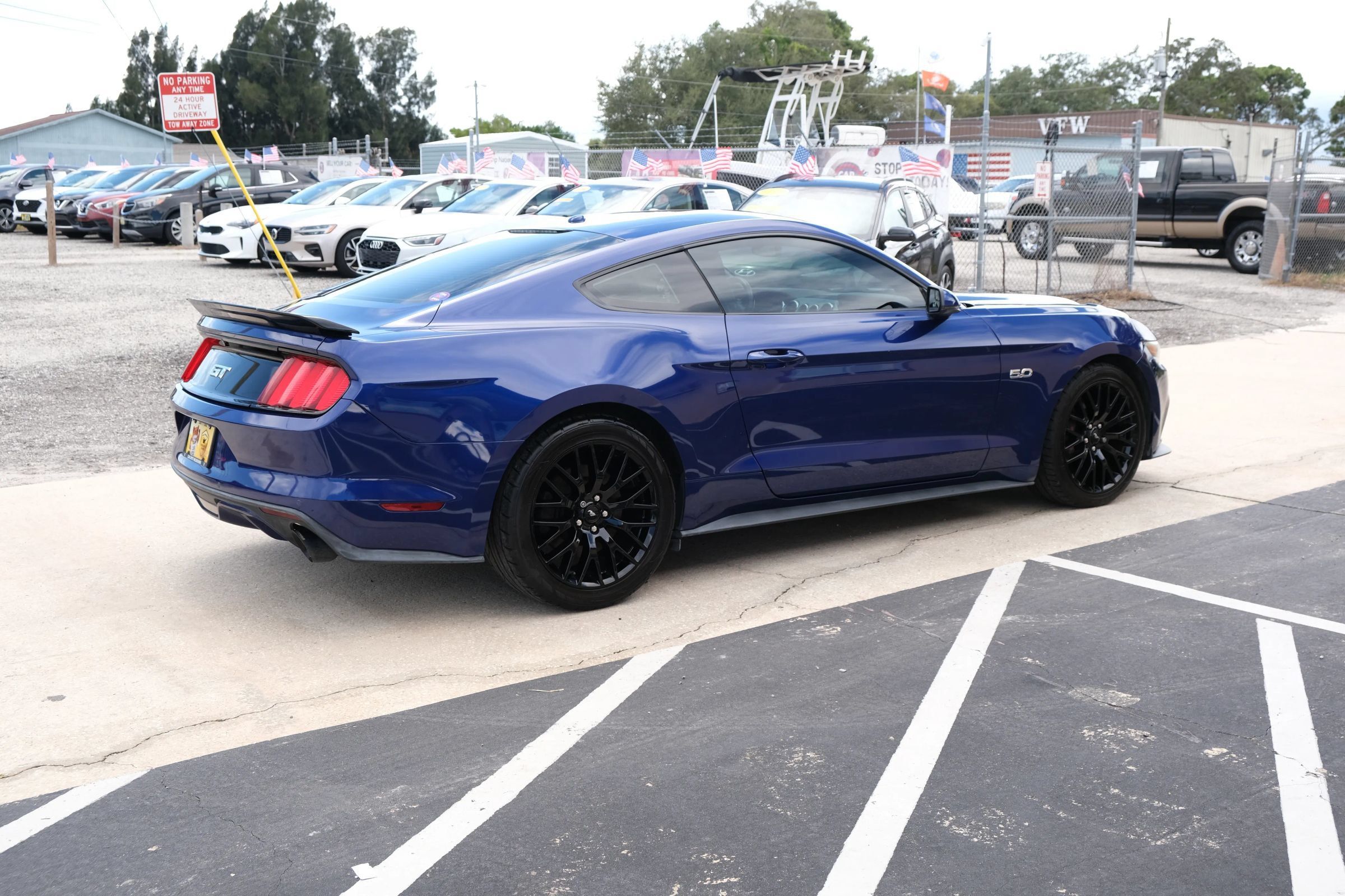 Used 2016 Ford Mustang GT Premium w/ GT Performance Package RWD image 5