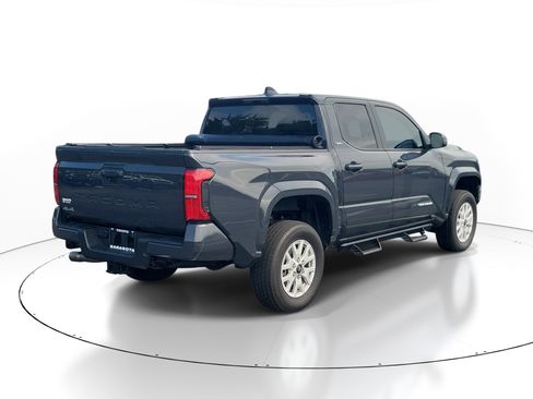 Used 2024 Toyota Tacoma SR5 AWD/4WD image 6