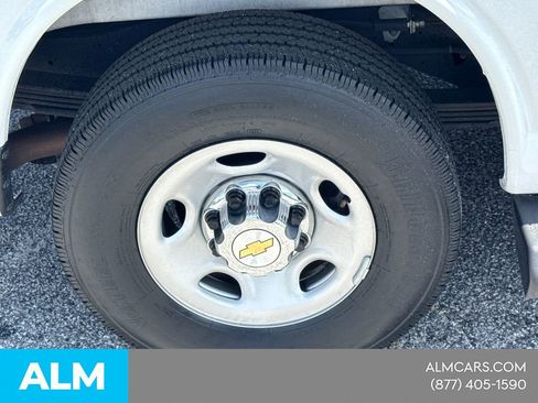 Used 2025 Chevrolet Express 3500 LT w/ LT Preferred Equipment Group RWD image 20