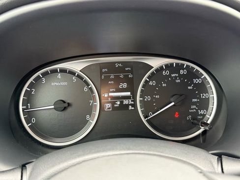 New 2025 Nissan Kicks Play S FWD image 18