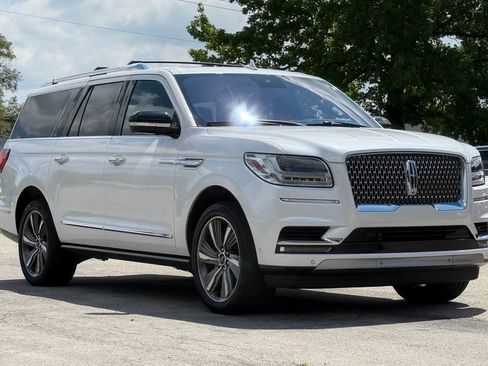 Used 2019 Lincoln Navigator L Reserve AWD/4WD image 7