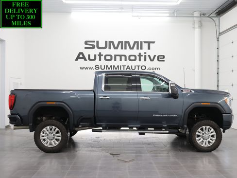 Used 2020 GMC Sierra 2500 Denali w/ Denali Ultimate Package AWD/4WD image 1
