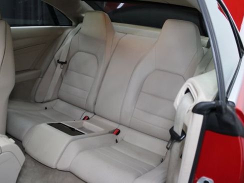 Used 2014 Mercedes-Benz E 350 4MATIC image 21