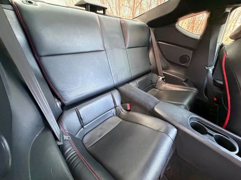 Used 2016 Scion FR-S image 19