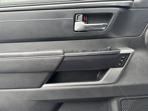 Used 2024 Toyota Tundra Platinum image 12